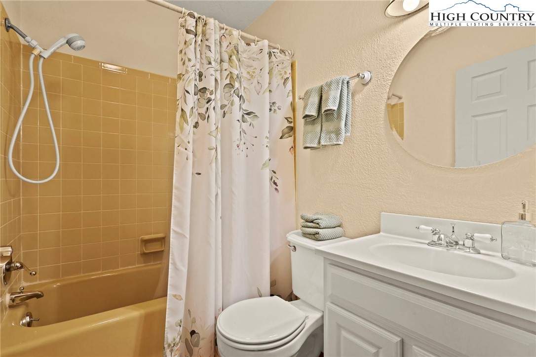 209 Tamarack Road Beech Mountain, NC 28604 - Photo 33 of 46