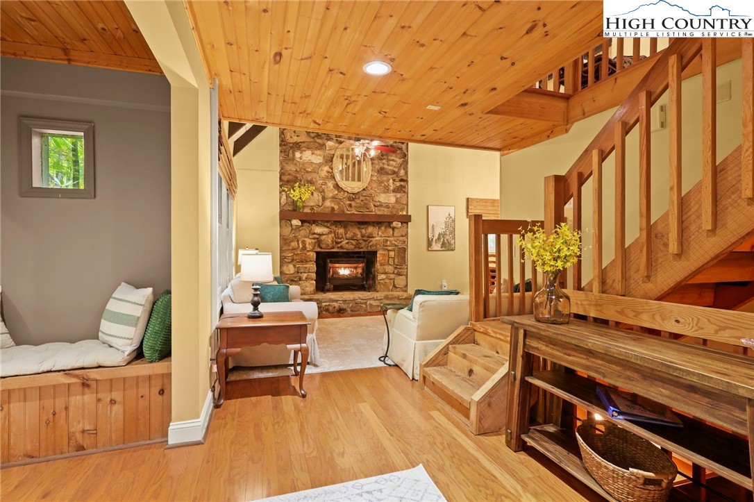 209 Tamarack Road Beech Mountain, NC 28604 - Photo 4 of 46