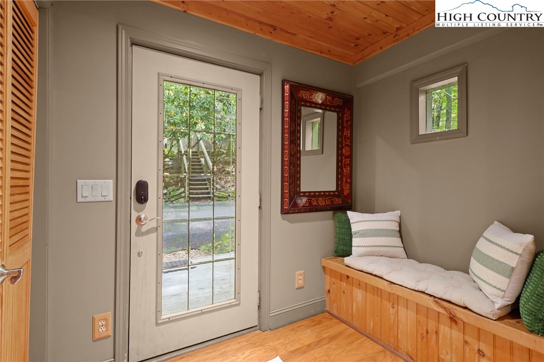 209 Tamarack Road Beech Mountain, NC 28604 - Photo 7 of 46