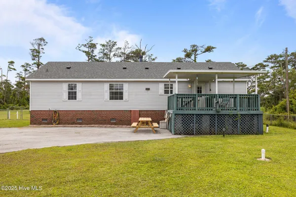 $215,000 | 2976 Cedar Island Road, Cedar Island, NC 28520