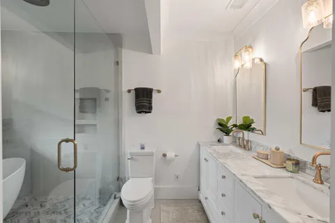 $1,100,000 | 333 Canterbury Road, Charleston, SC 29407