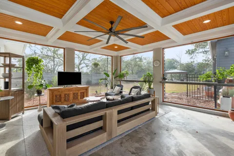 $1,100,000 | 333 Canterbury Road, Charleston, SC 29407