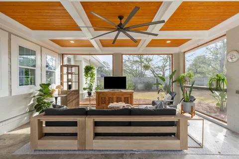 $1,100,000 | 333 Canterbury Road, Charleston, SC 29407