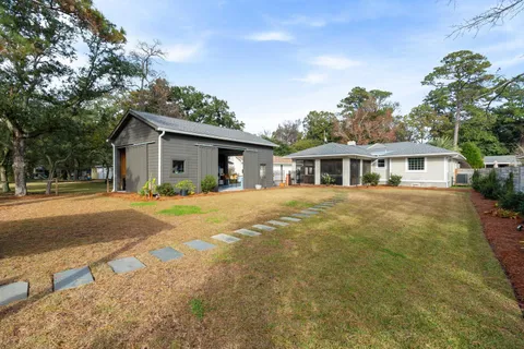 $1,100,000 | 333 Canterbury Road, Charleston, SC 29407