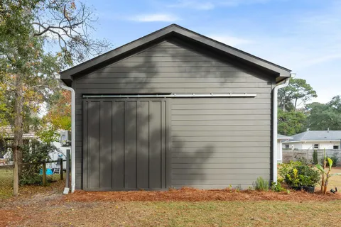 $1,100,000 | 333 Canterbury Road, Charleston, SC 29407