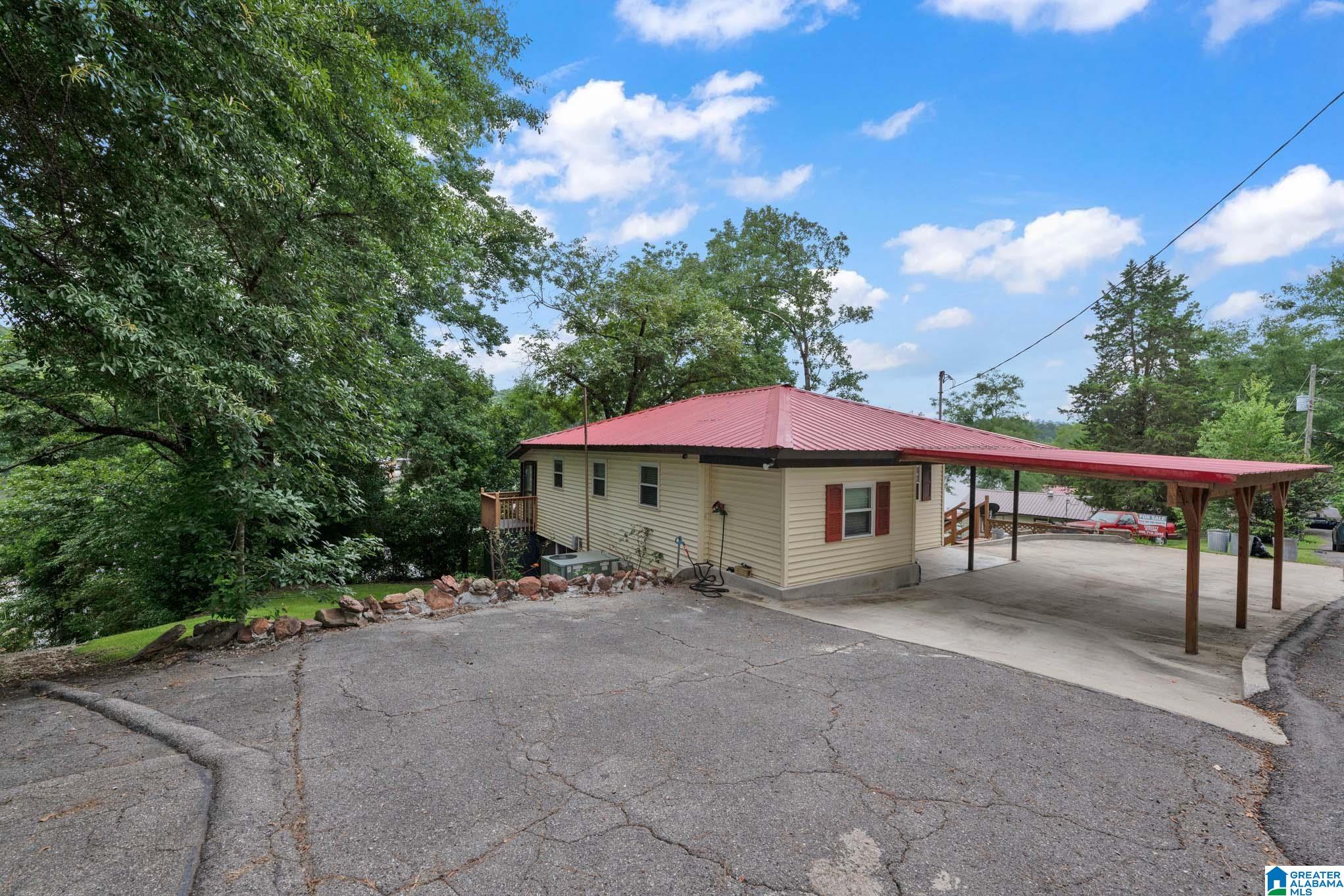 142 Riverside Drive Bessemer, AL 35023 - Photo 2 of 46