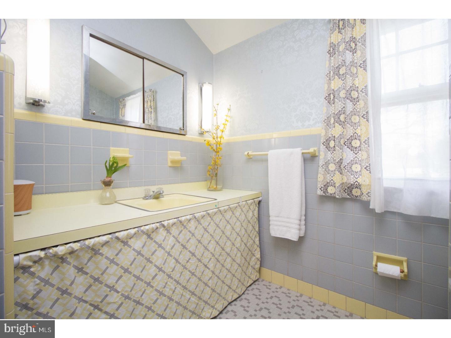 180 Rocksville Road Holland, PA 18966 - Photo 18 of 25 Bathroom