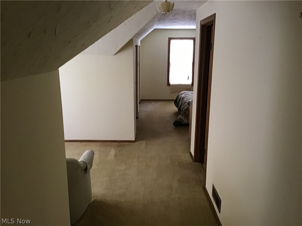 5043 North Barton Road Cleveland, OH 44124 - Photo 9 of 15 Gallery Image 9