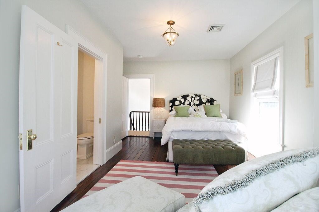 515 West Main Road Portsmouth, RI 02871 - Photo 26 of 50 Third Bedroom en suite.