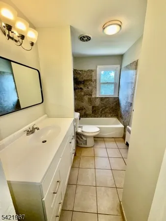 $3,900 | 25 Huck Road, Bloomfield, NJ 07003