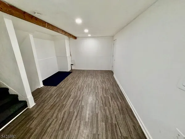 $3,900 | 25 Huck Road, Bloomfield, NJ 07003