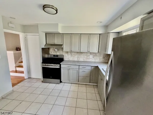 $3,900 | 25 Huck Road, Bloomfield, NJ 07003