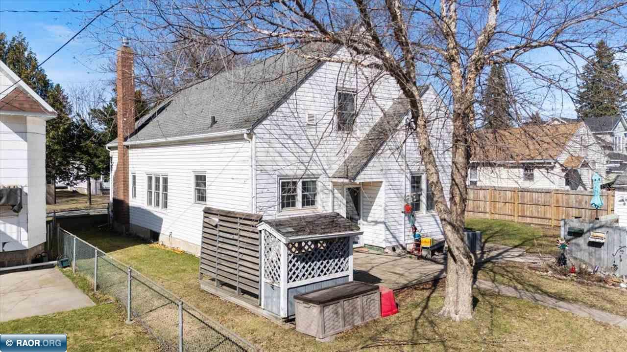 314 South 4th Street Virginia, MN 55792 - Photo 5 of 46