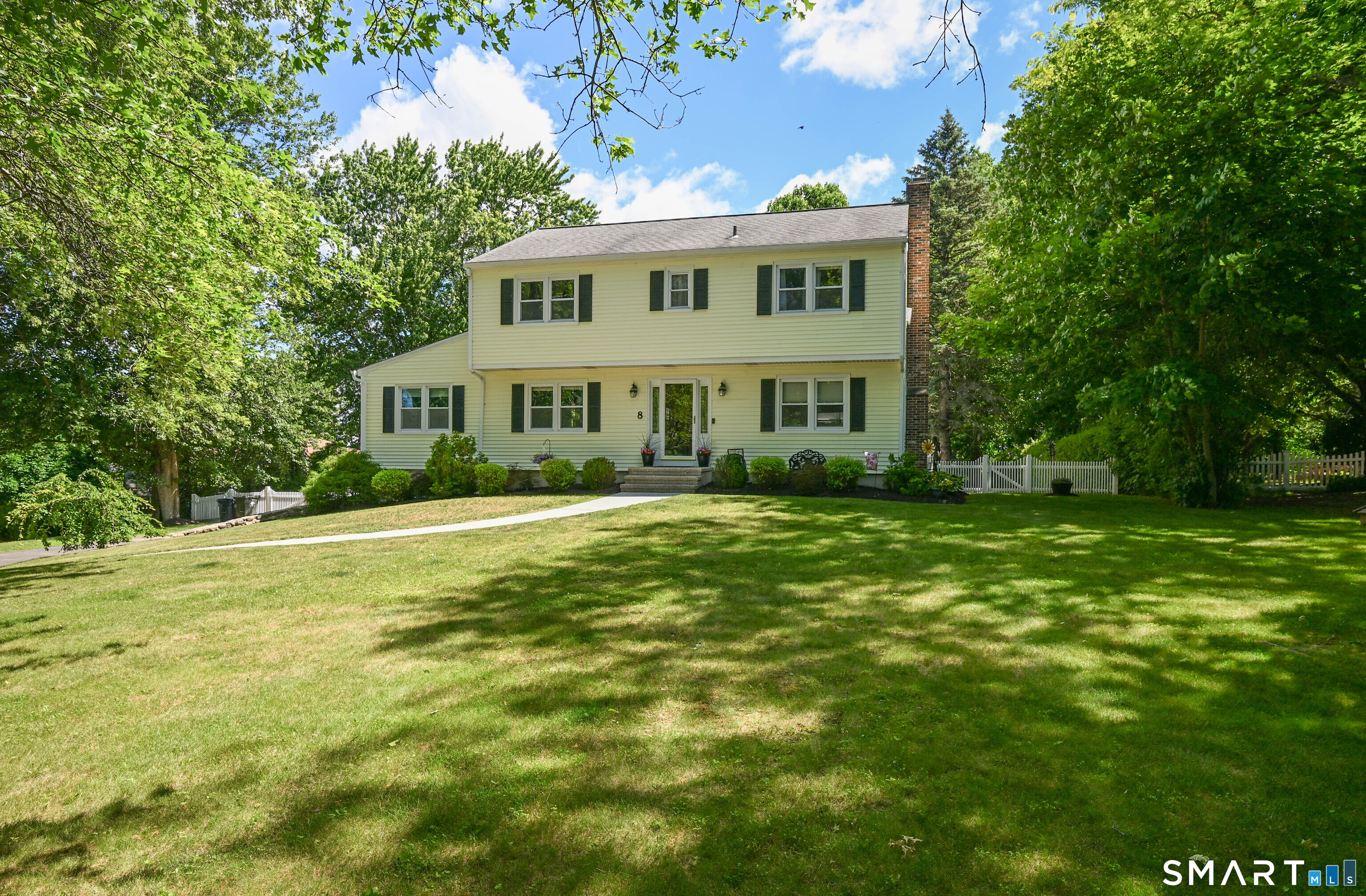 8 Winthrop Road Bethel, CT 06801 - Photo 1 of 32