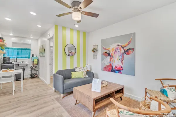 $800 | 1407 Leal Street, Unit 3, San Antonio, TX 78207