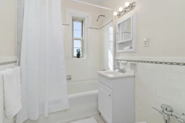 $649,950 | 3 Arlington Street, Unit 52, Cambridge, MA 02140