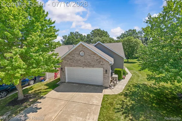 $289,000 | 1033 Bluebell Lane, Davison, MI 48423