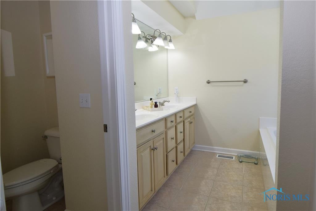 2565 Spruce Loop Road Sylvania, OH 43560 - Photo 34 of 50 Gallery Image 34
