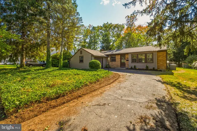 $419,900 | 1015 Merrymount Avenue South, Blackwood, NJ 08012