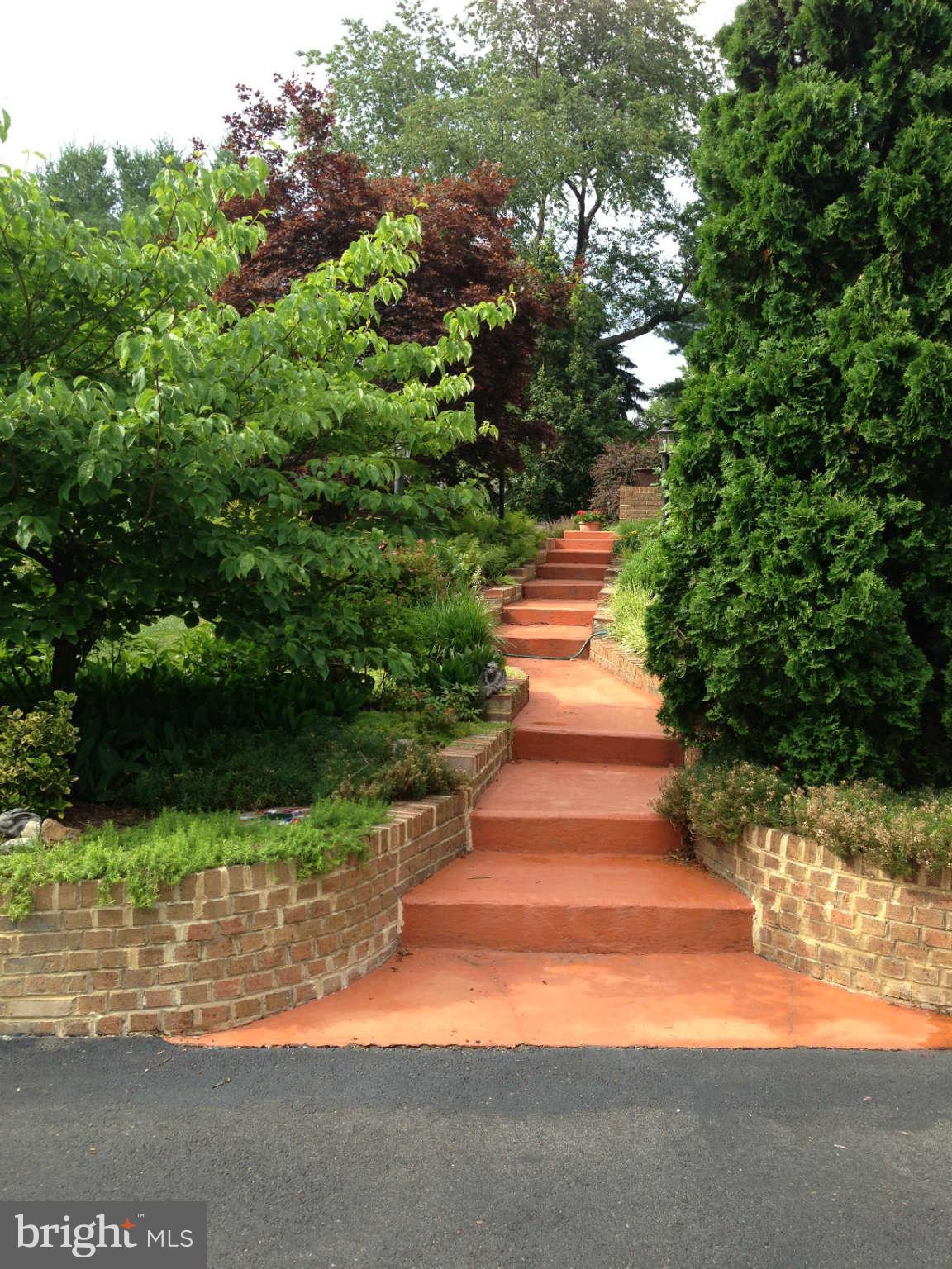 2299 Jones Road Winchester, VA 22602 - Photo 29 of 30 Front Entrance