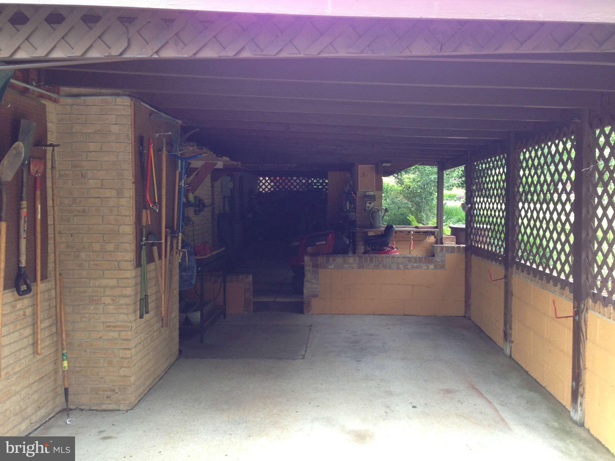 2299 Jones Road Winchester, VA 22602 - Photo 4 of 30 One Car Garage with Work Shop