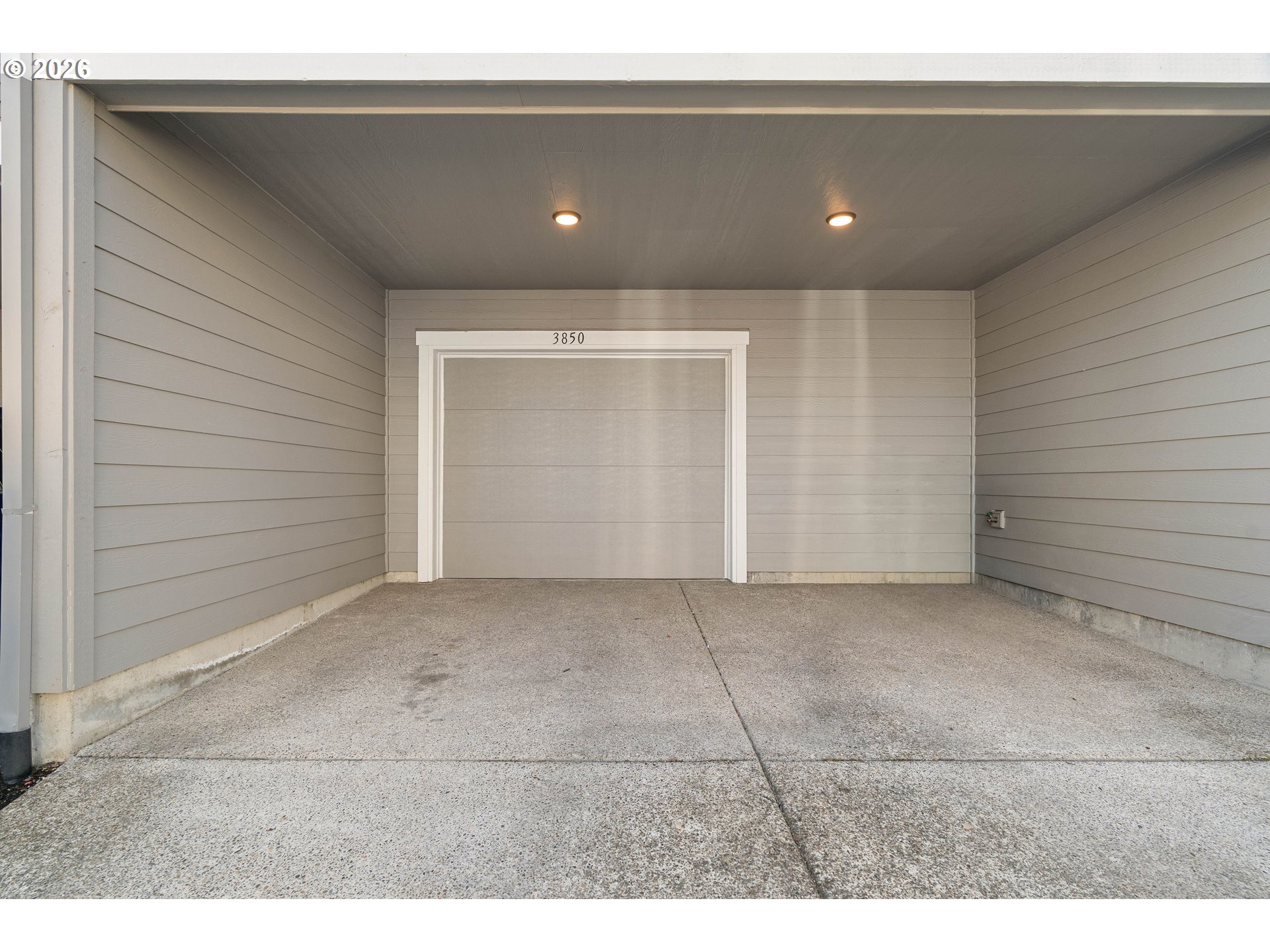 3850 Southwest Ekin Terrace Beaverton, OR 97078 - Photo 3 of 43