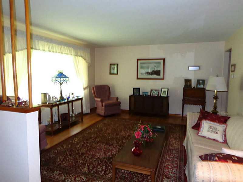 4159 Seneca Road Sharpsville, PA 16150 - Photo 3 of 24 Living Room.