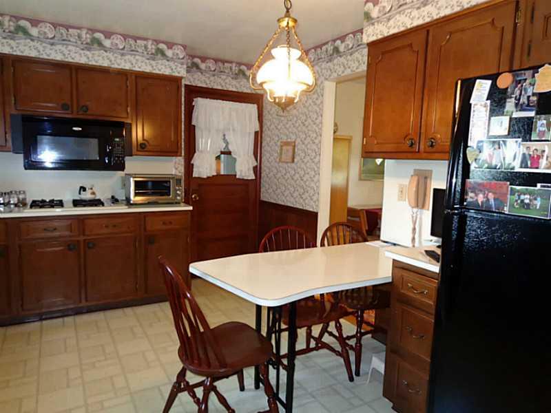 4159 Seneca Road Sharpsville, PA 16150 - Photo 5 of 24 Kitchen.