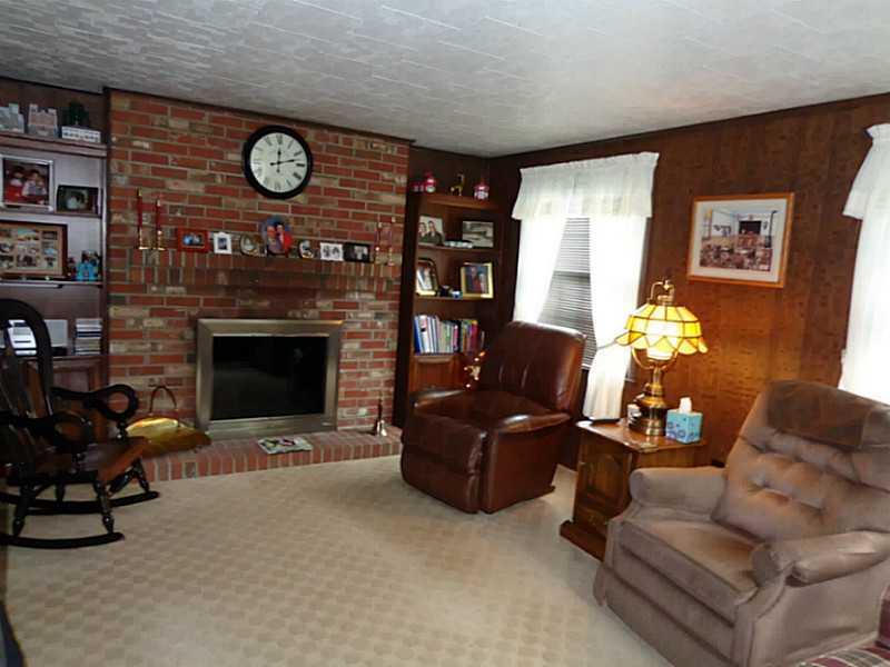 4159 Seneca Road Sharpsville, PA 16150 - Photo 9 of 24 Family Room.