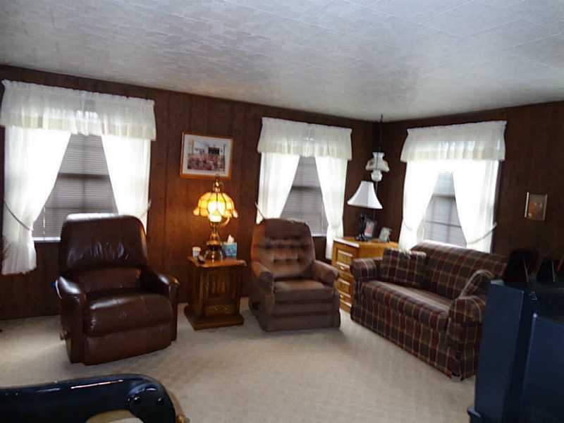 4159 Seneca Road Sharpsville, PA 16150 - Photo 10 of 24 Family Room.