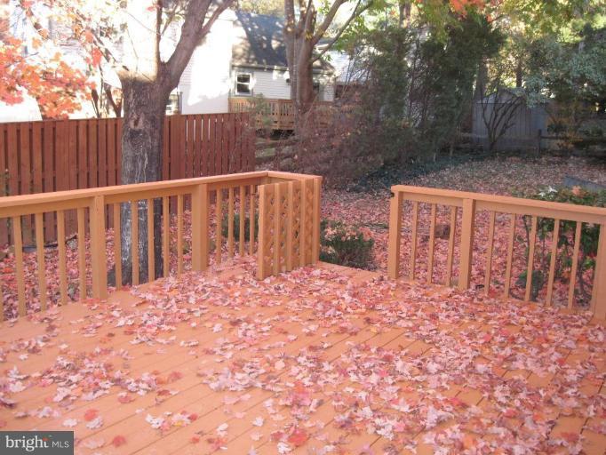 12018 Stuart Ridge Drive Herndon, VA 20170 - Photo 12 of 30 Deck