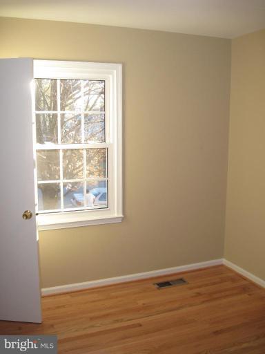 12018 Stuart Ridge Drive Herndon, VA 20170 - Photo 15 of 30 Bedroom #1