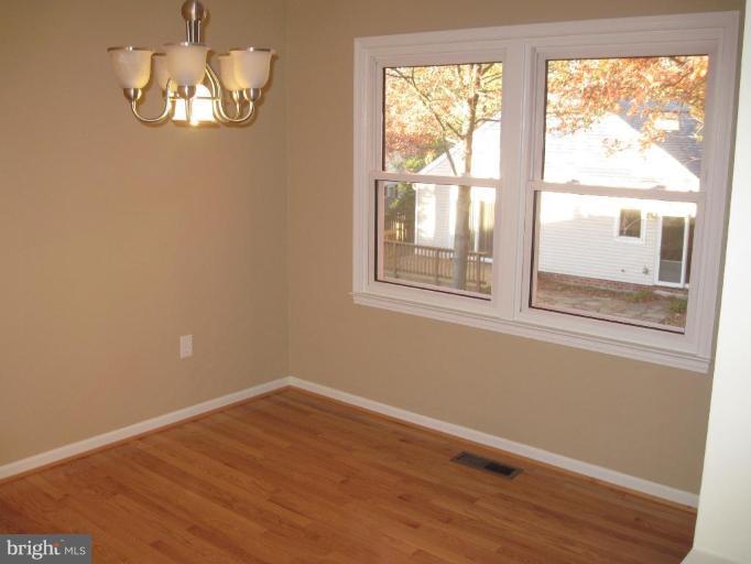 12018 Stuart Ridge Drive Herndon, VA 20170 - Photo 7 of 30 Dining Room #2