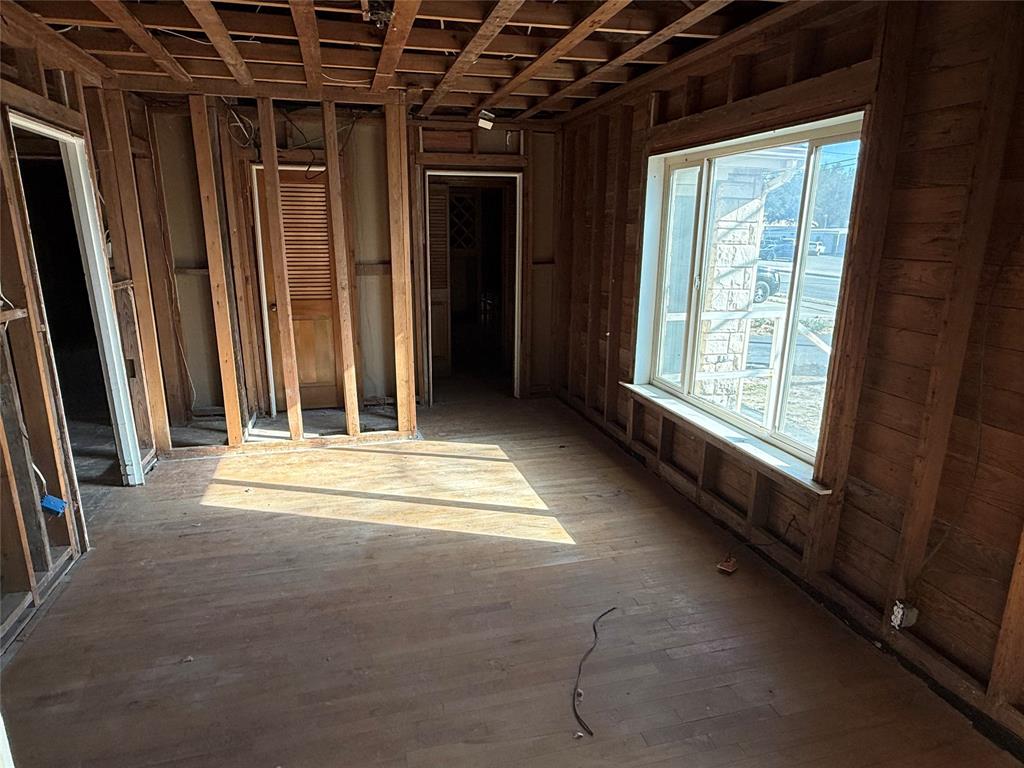 408 West Walnut Street Decatur, TX 76234 - Photo 11 of 14 a view of the porch