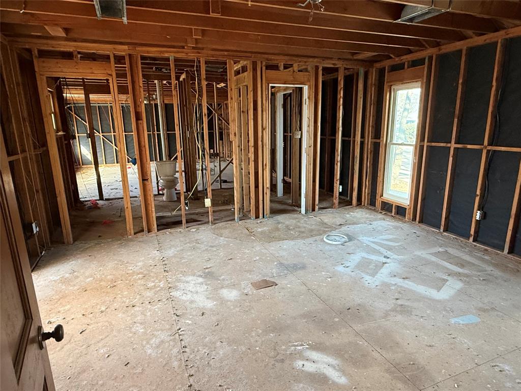 408 West Walnut Street Decatur, TX 76234 - Photo 6 of 14 a view of an empty room