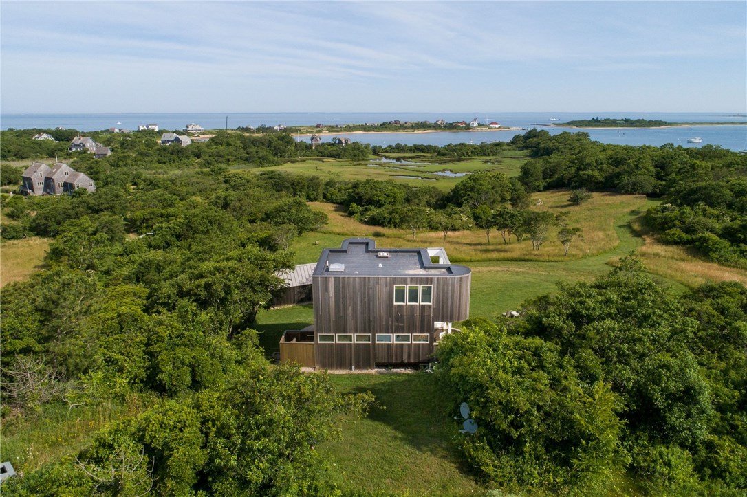 924 Coast Guard Road Block Island, RI 02807 - Photo 7 of 27