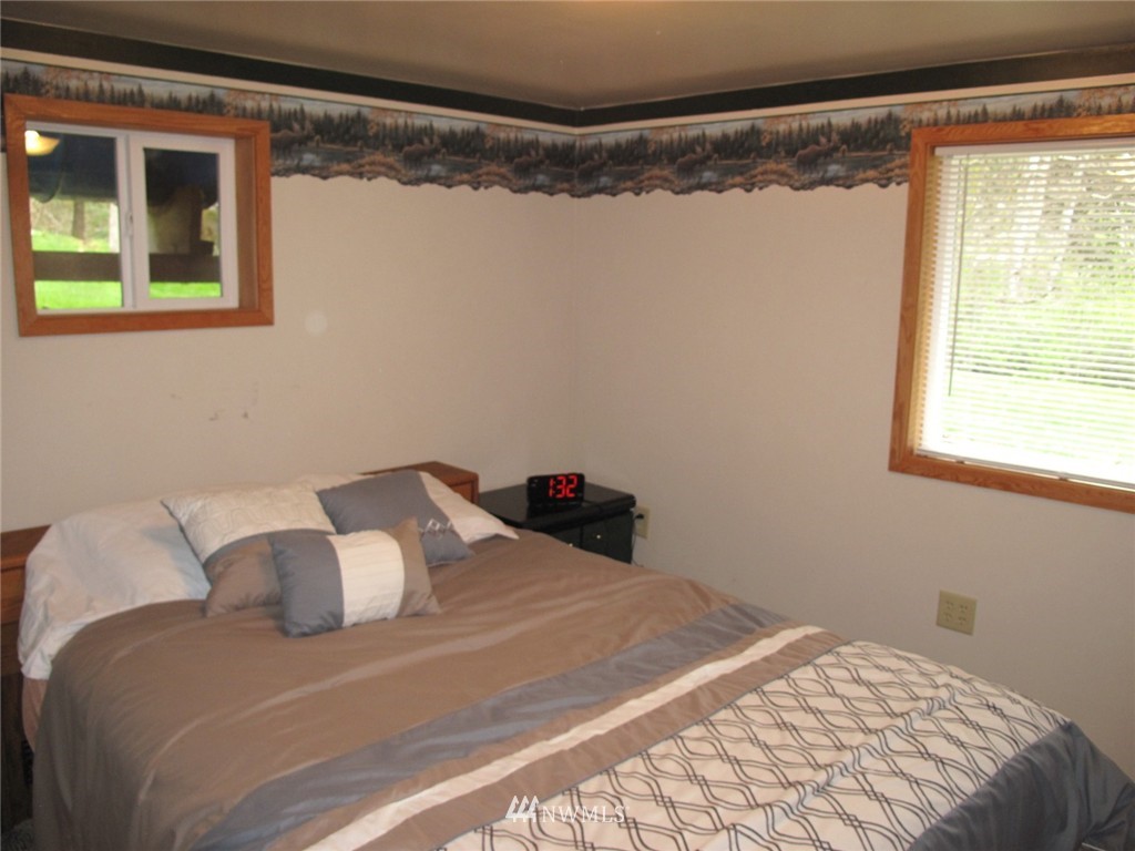 534 Oxenford Road Port Angeles, WA 98363 - Photo 16 of 23 Gallery Image 16