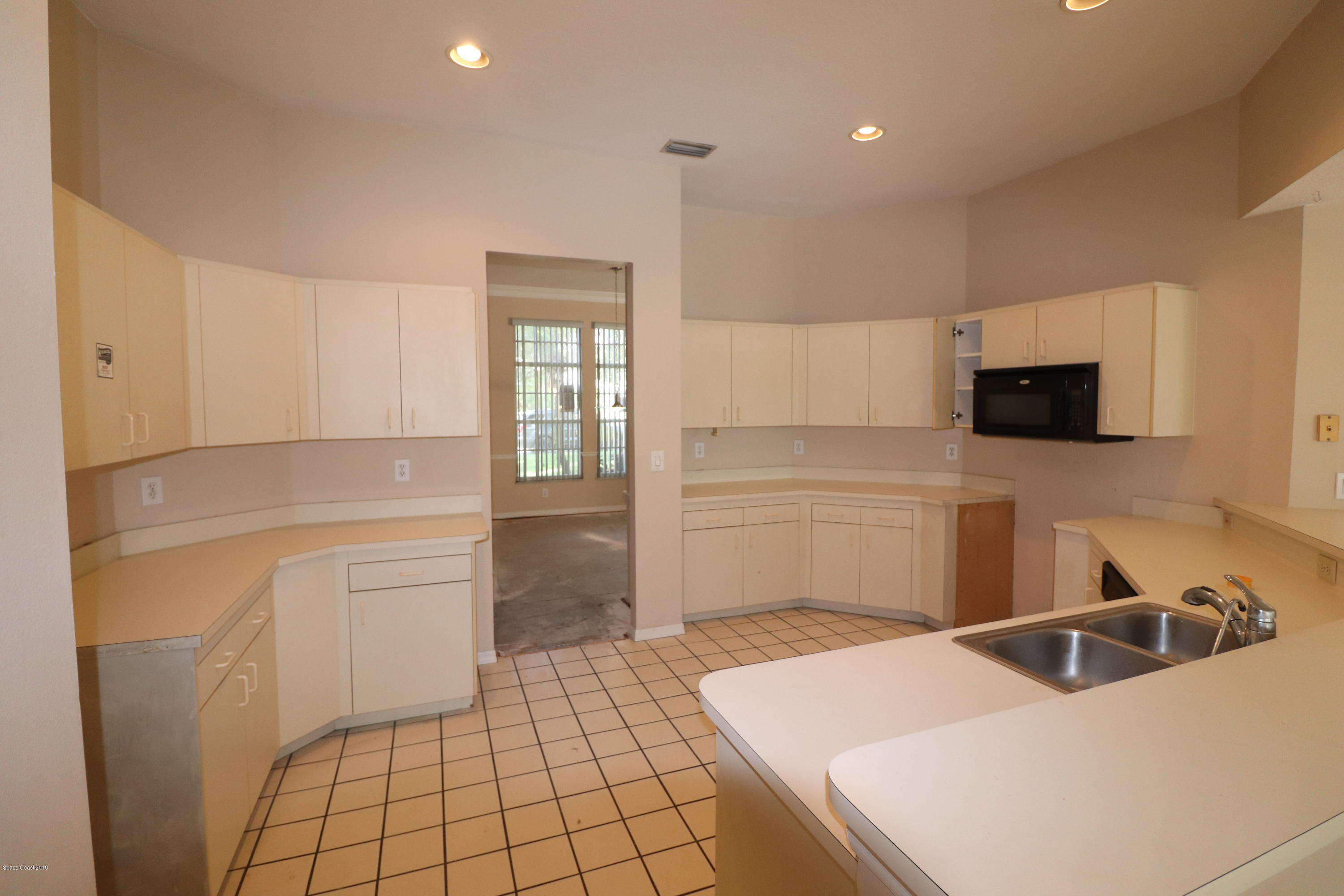 773 Seymour Road Northeast Palm Bay, FL 32905 - Photo 2 of 14 Kitchen