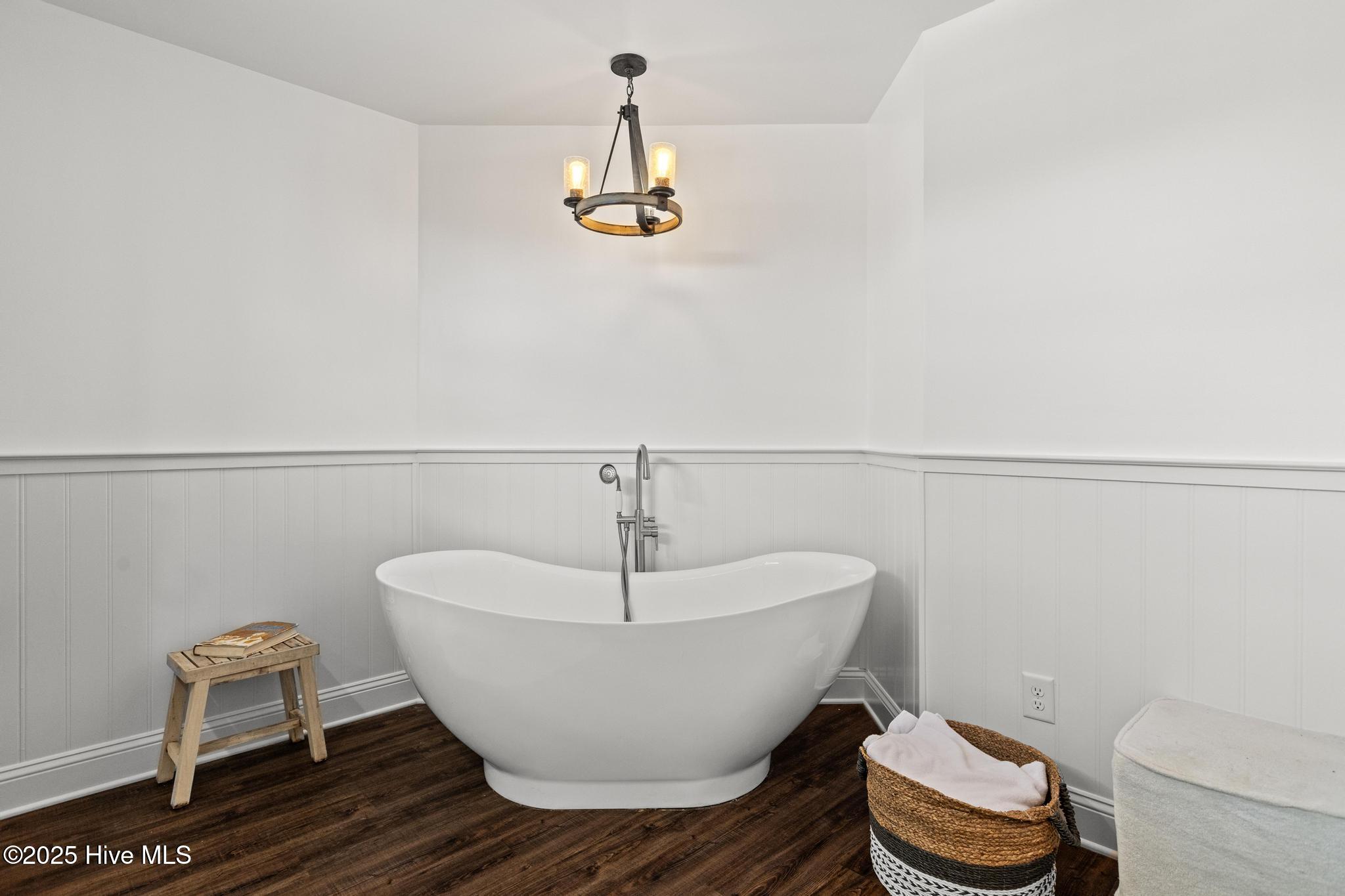 258 Pearson Circle Newport, NC 28570 - Photo 30 of 65 IMG_1604