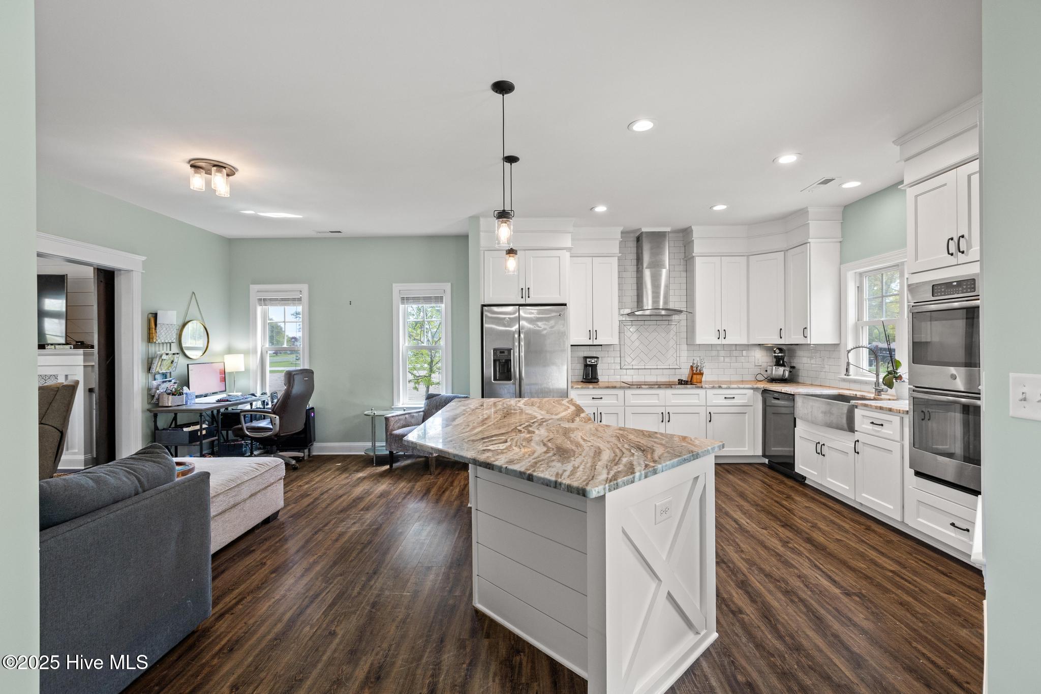 258 Pearson Circle Newport, NC 28570 - Photo 6 of 65 IMG_1520