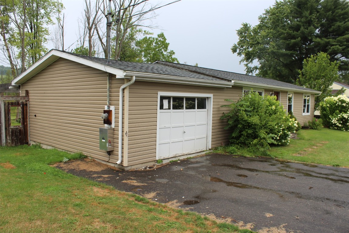 10 Van Riper Road Apalachin, NY 13732 - Photo 5 of 38 Gallery Image 5