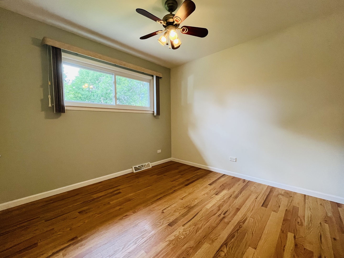 1101 Anthony Road Wheeling, IL 60090 - Photo 14 of 32 Gallery Image 14