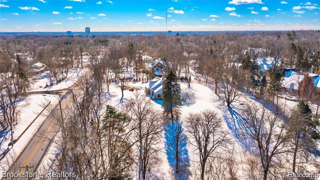 31315 Franklin Road Franklin, MI 48025 - Photo 40 of 40