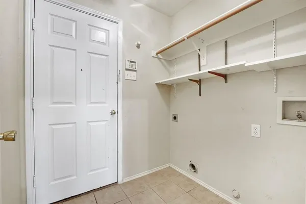 a view of a room with shelf