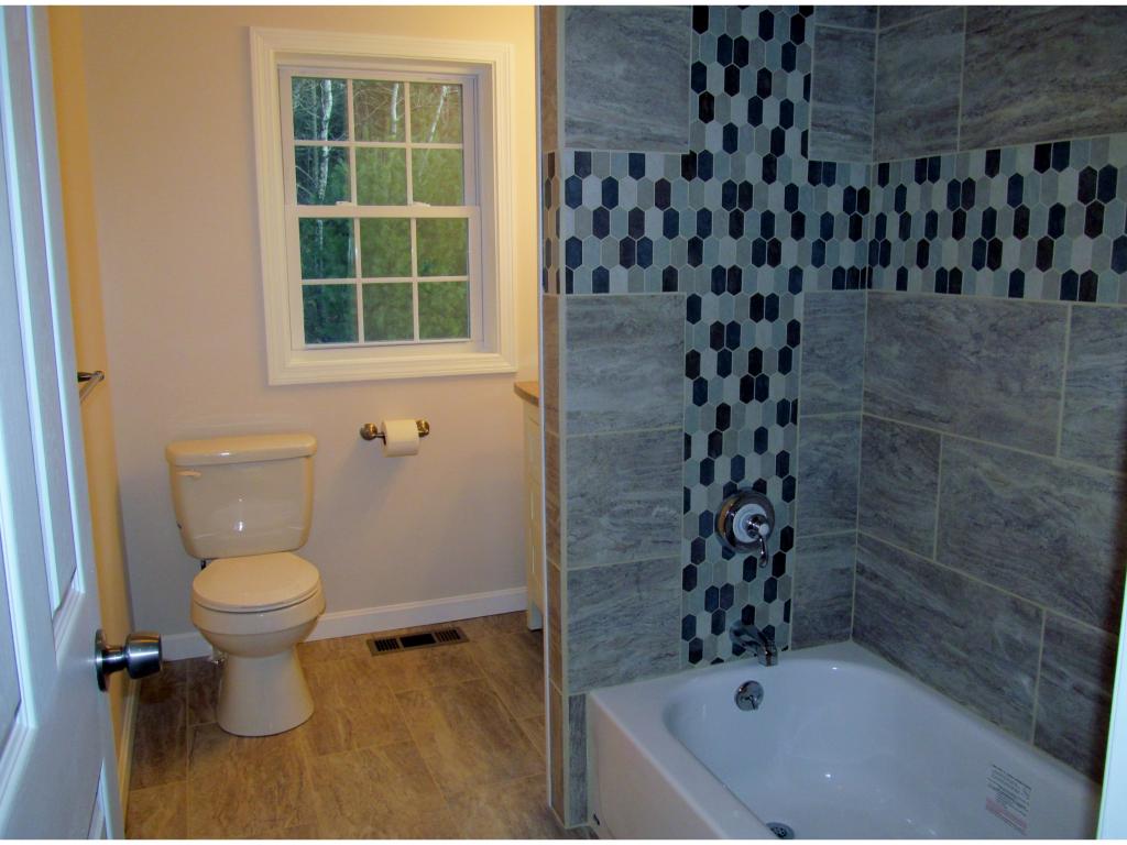 73 Ricker Road Loudon, NH 03307 - Photo 8 of 24 Gallery Image 8