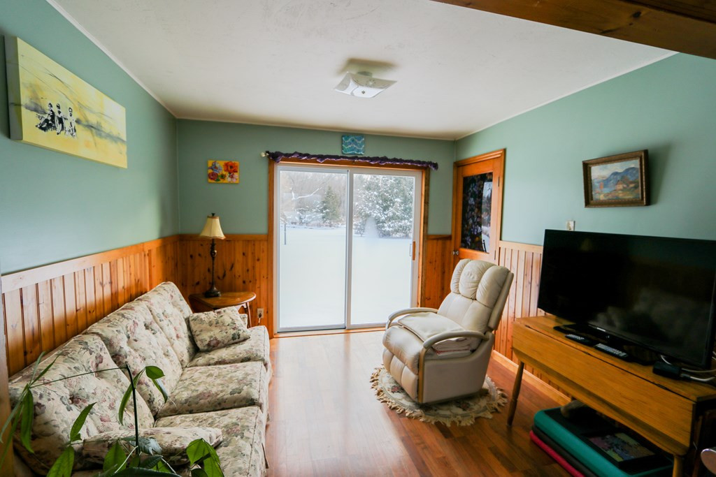 301 Dubois Road Champlain, NY 12919 - Photo 9 of 16 Gallery Image 9