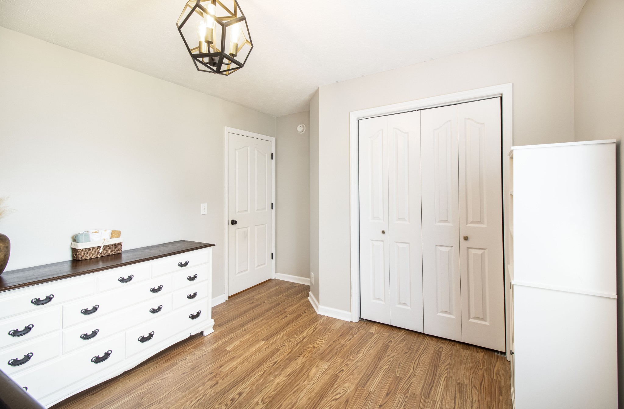 119 Jeremiah Court Rockvale, TN 37153 - Photo 15 of 26 a view of a livingroom with wooden floor