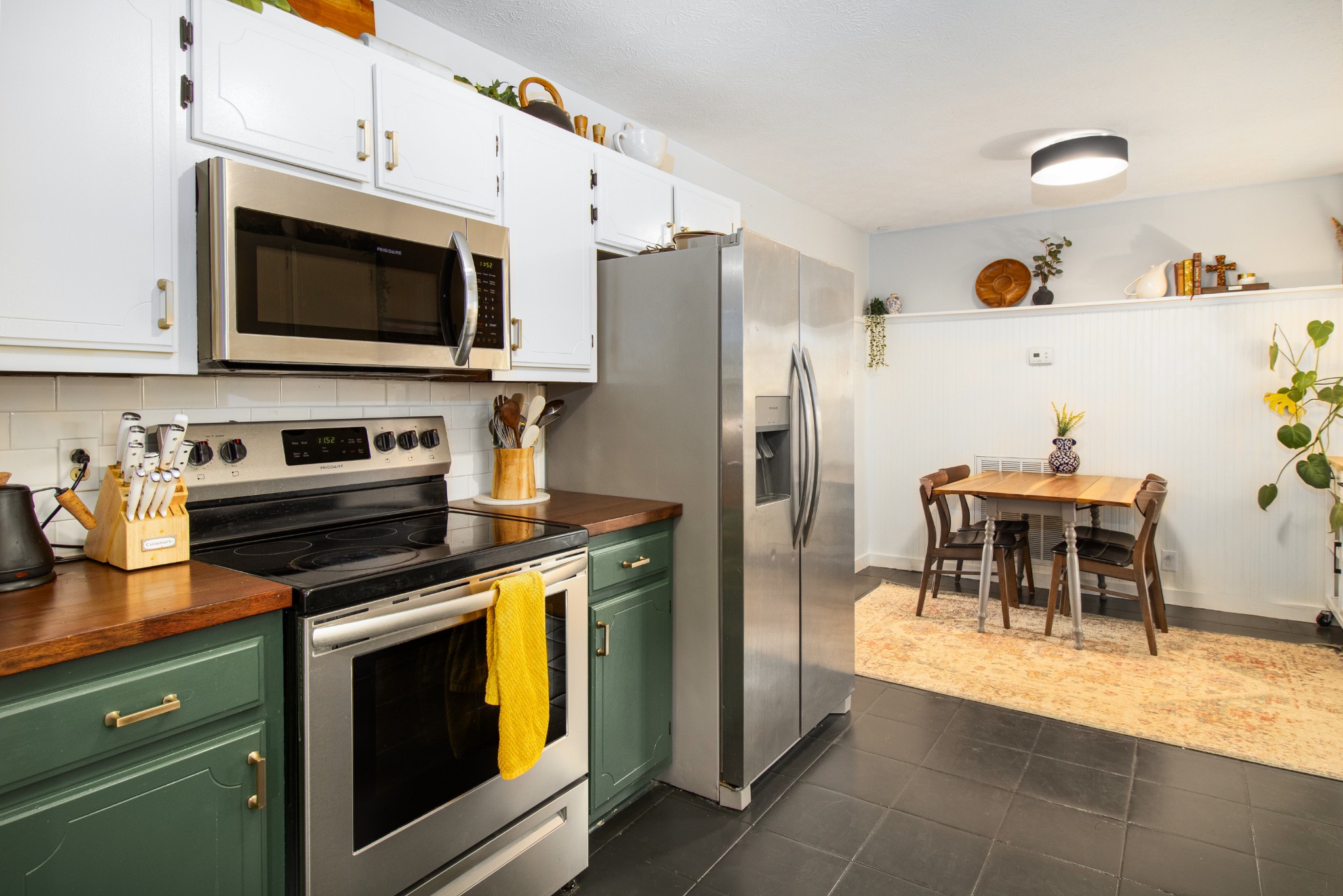 119 Jeremiah Court Rockvale, TN 37153 - Photo 7 of 26 a kitchen with stainless steel appliances granite countertop a stove and a microwave