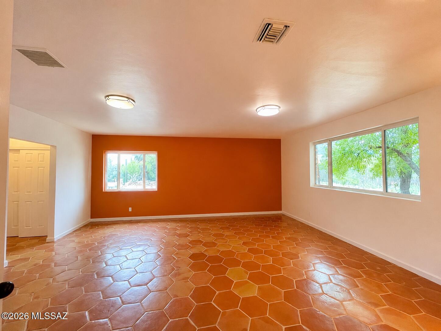 4431 North Swan Road Tucson, AZ 85718 - Photo 22 of 25