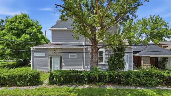 $2,300 | 678 Gregg Avenue, Bridgeville, PA 15017